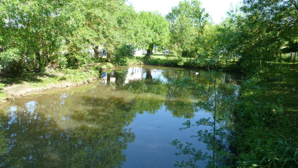 Willa La Courtoise "Chez Gustine" La Marne Zewnętrze zdjęcie